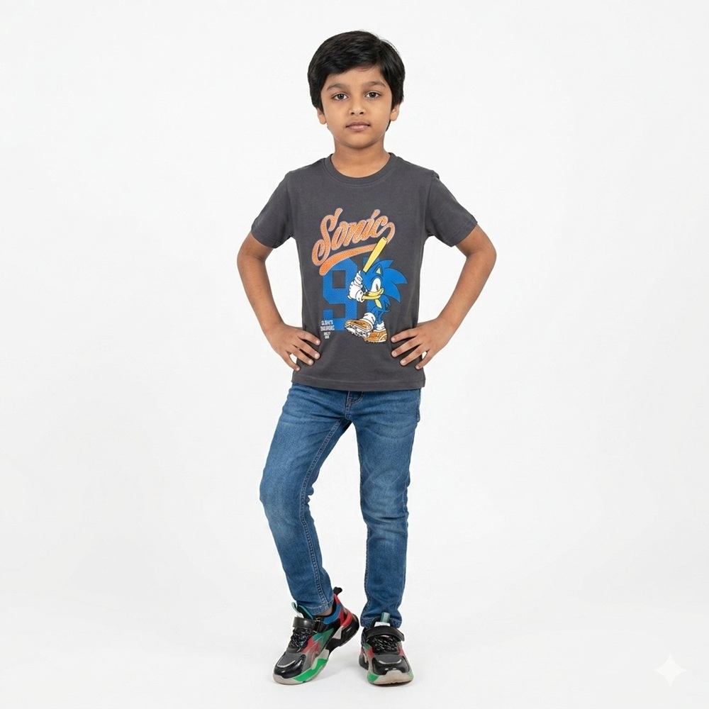 CC SONIC TSHIRT GRY01 MODEL